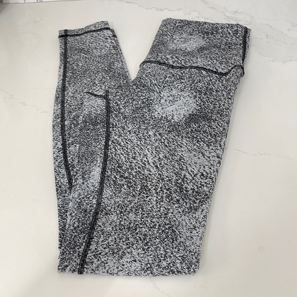 - Lululemon Align‎ Leggings